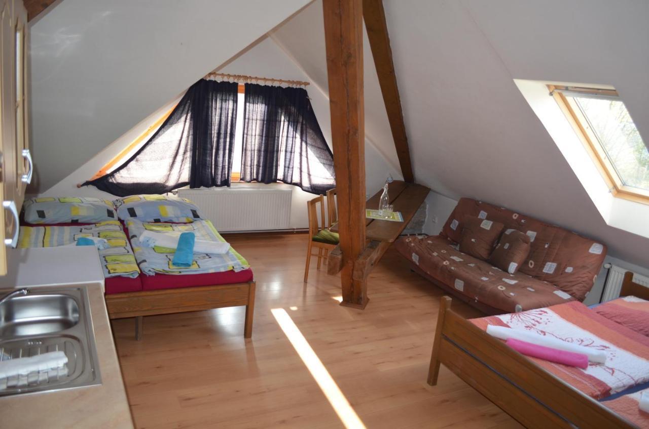 Famozclub Hotel Bakov nad Jizerou Room photo